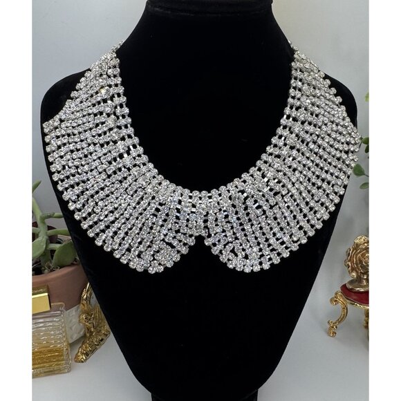 Stunning Runway Caviness Bright Rhinestone Collar Bib Necklace Choker - Picture 2 of 7